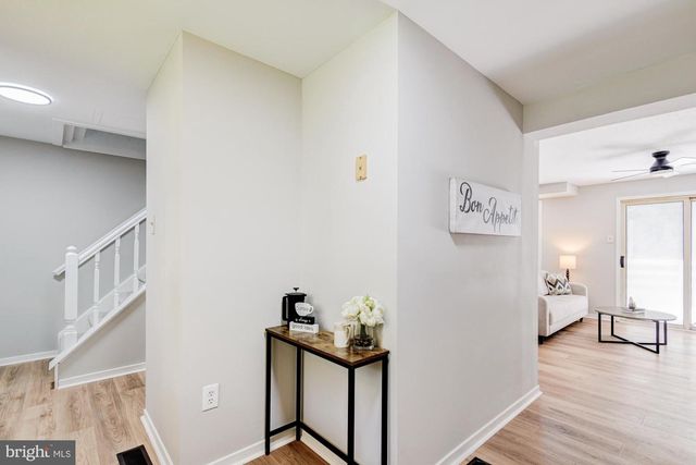 32 LANFORD RD, New Castle, DE 19720