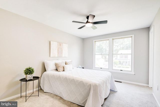 32 LANFORD RD, New Castle, DE 19720