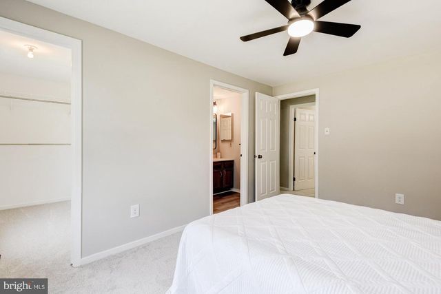 32 LANFORD RD, New Castle, DE 19720