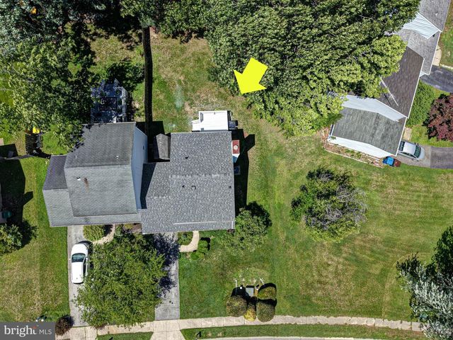 32 LANFORD RD, New Castle, DE 19720