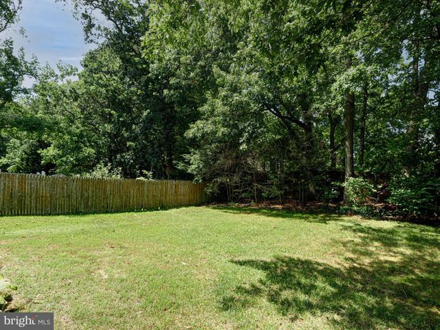 32 LANFORD RD, New Castle, DE 19720