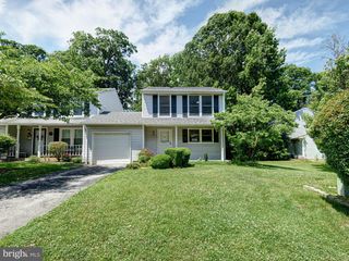 32 LANFORD RD, New Castle, DE 19720