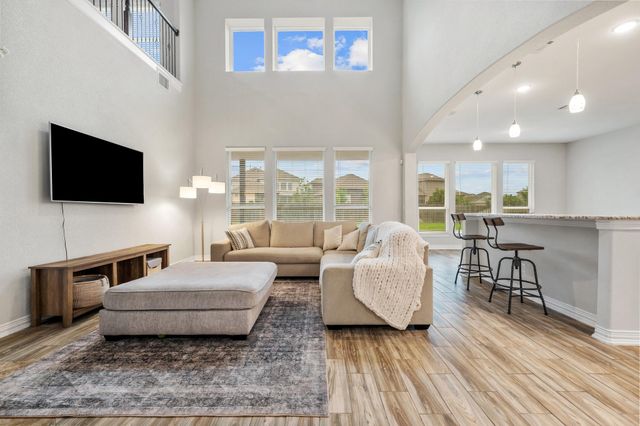 7513 Leonardo DR, Round Rock, TX 78665