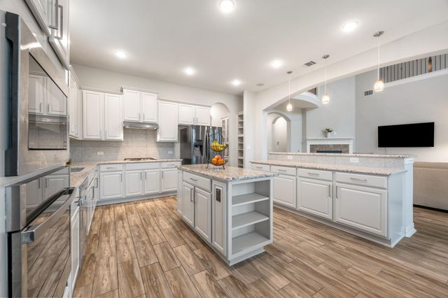 7513 Leonardo DR, Round Rock, TX 78665