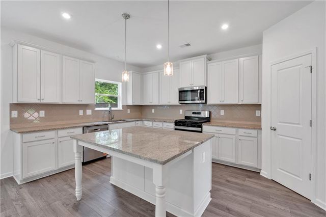 373 Waterbluff Drive, Mableton, GA 30126