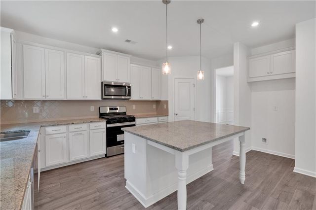 373 Waterbluff Drive, Mableton, GA 30126