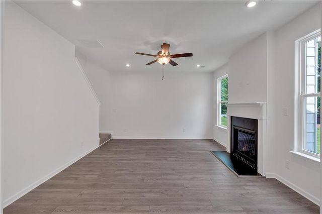 373 Waterbluff Drive, Mableton, GA 30126