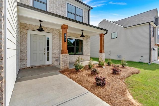 373 Waterbluff Drive, Mableton, GA 30126