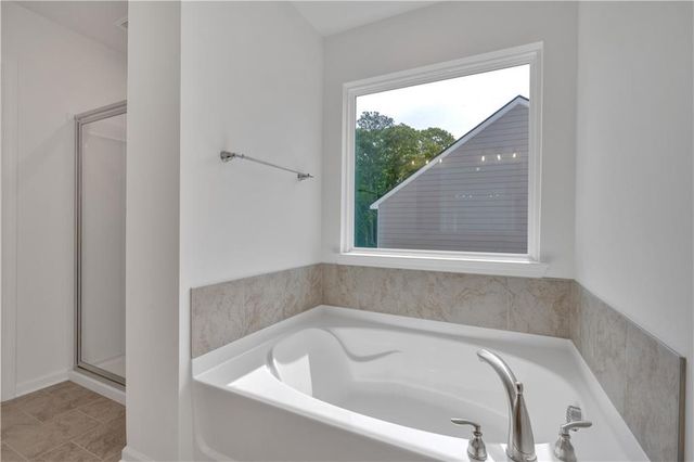 373 Waterbluff Drive, Mableton, GA 30126