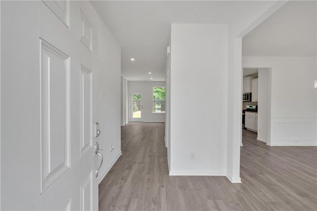 373 Waterbluff Drive, Mableton, GA 30126