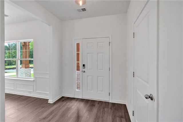 373 Waterbluff Drive, Mableton, GA 30126