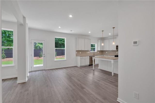 373 Waterbluff Drive, Mableton, GA 30126