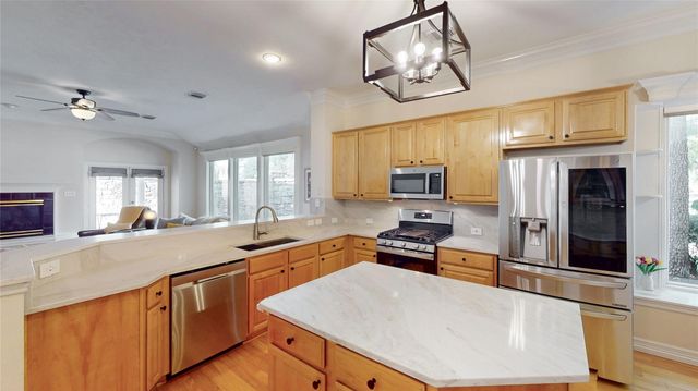 7947 Clarion Way, Houston, TX 77040