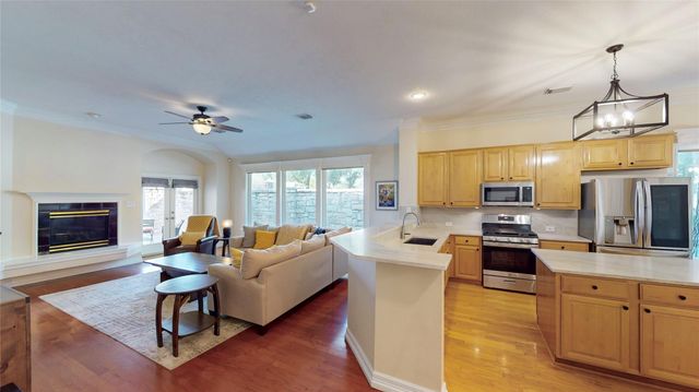 7947 Clarion Way, Houston, TX 77040