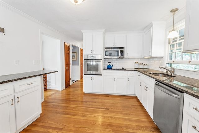 4 Old Wood Road, Framingham, MA 01701