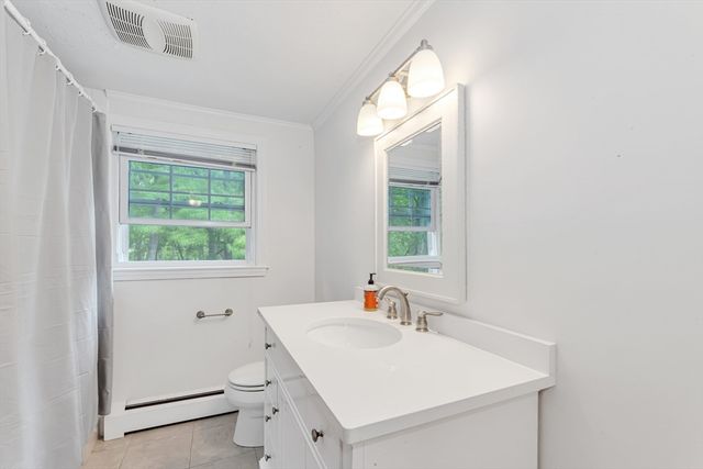 4 Old Wood Road, Framingham, MA 01701
