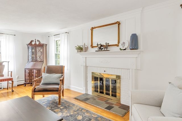 4 Old Wood Road, Framingham, MA 01701