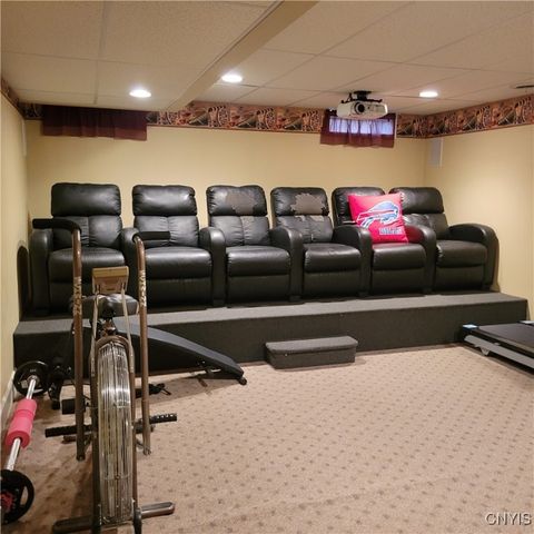 7276 Moss Creek Circle, Salina, NY 13090