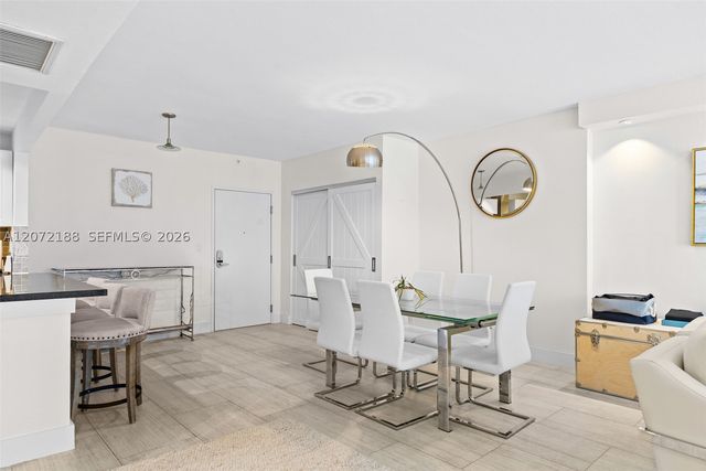 2301 Collins Ave 1007, Miami Beach, FL 33139