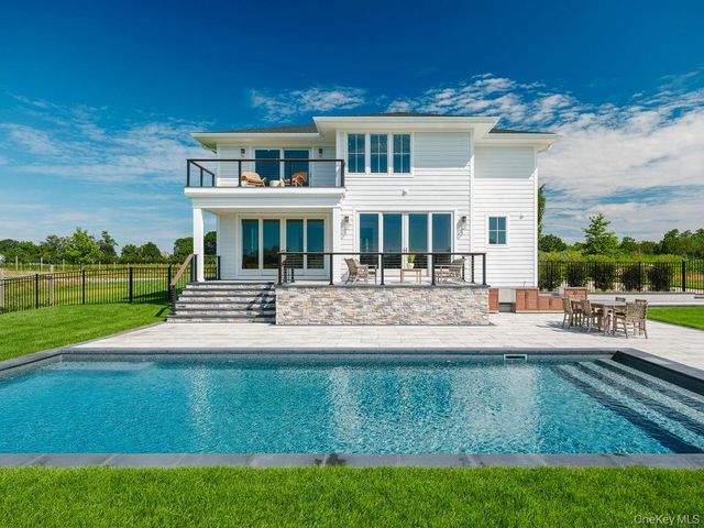 1135 Wildberry Lane, Southold, NY 11971