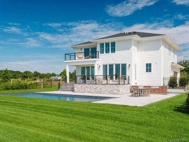 1135 Wildberry Lane, Southold, NY 11971