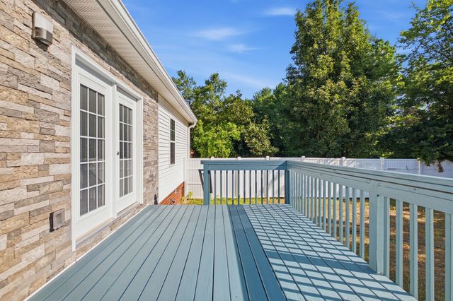 234 Putter Point Dr, Gallatin, TN 37066
