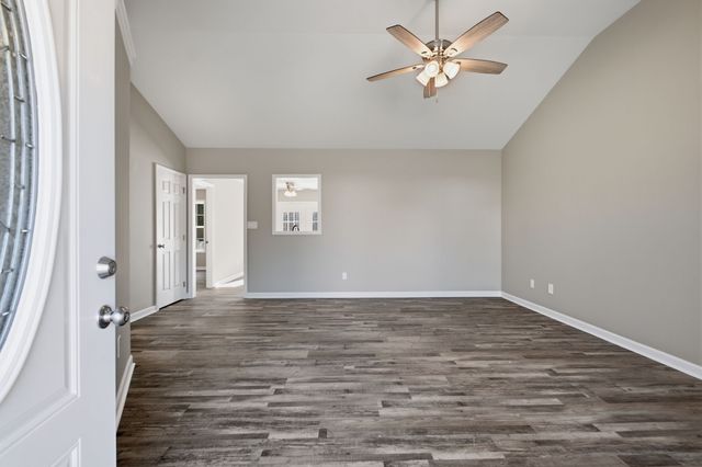 234 Putter Point Dr, Gallatin, TN 37066