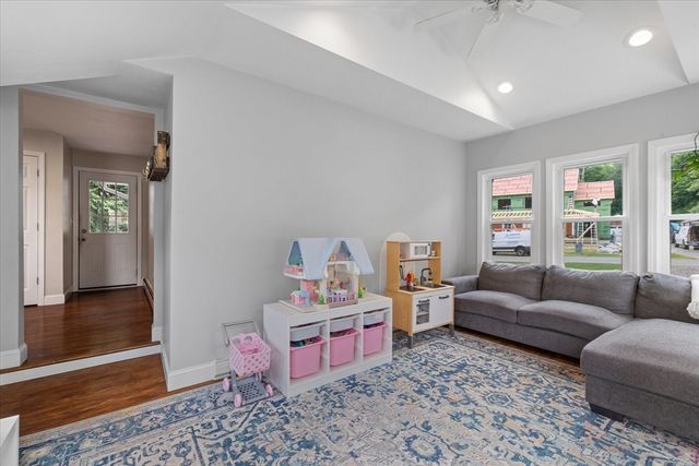 19 Richard Avenue, West Boylston, MA 01583