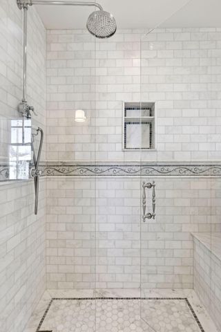 2116 W Lake Of The Isles Parkway, Minneapolis, MN 55405