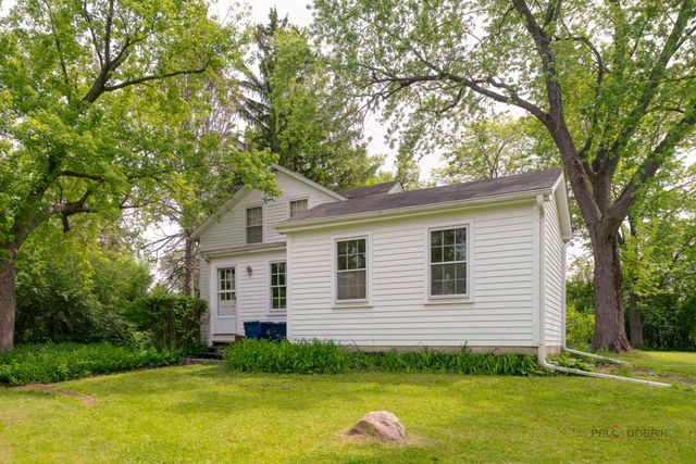 30128 N Saint Marys Road, Libertyville, IL 60048