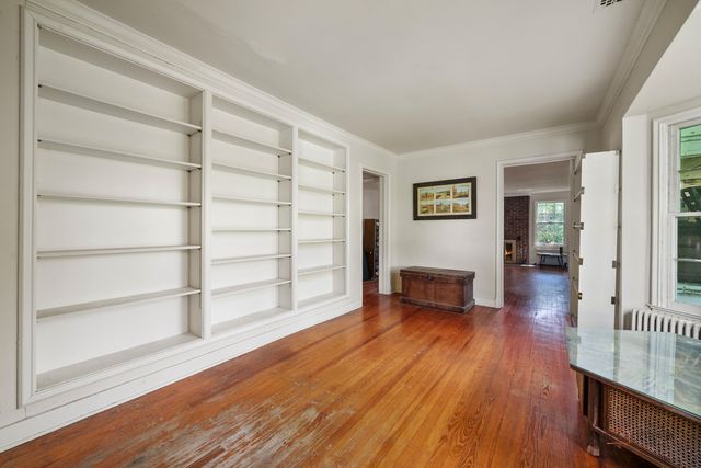 30128 N Saint Marys Road, Libertyville, IL 60048