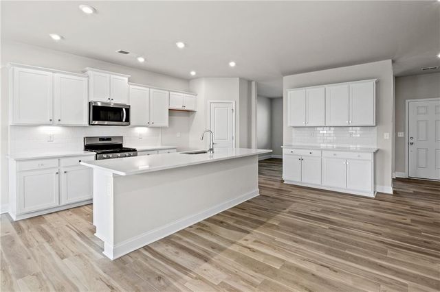 604 Vidalia Park Way, Mcdonough, GA 30252
