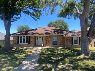 1804 Green Ridge Drive, Carrollton, TX 75007