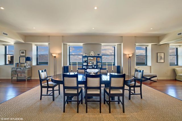 310 S Michigan Avenue 2800, Chicago, IL 60604