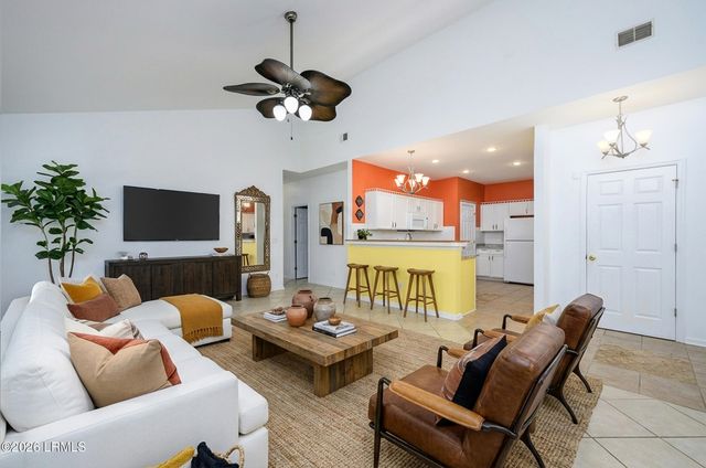 16 5th Avenue, Bluffton, SC 29910