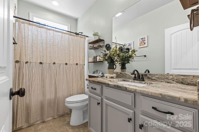 198 Castle Pines Lane, Statesville, NC 28625