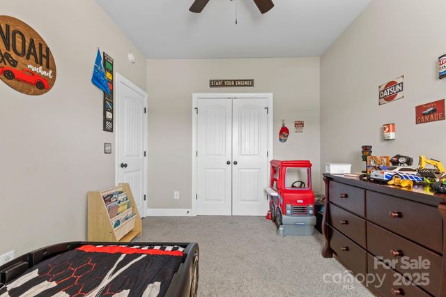 198 Castle Pines Lane, Statesville, NC 28625