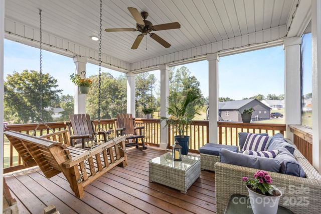 198 Castle Pines Lane, Statesville, NC 28625