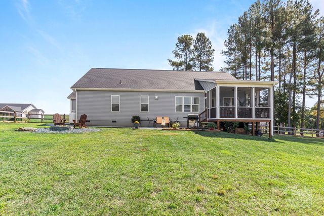 198 Castle Pines Lane, Statesville, NC 28625