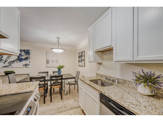 695 Manhattan Dr 14, Boulder, CO 80303