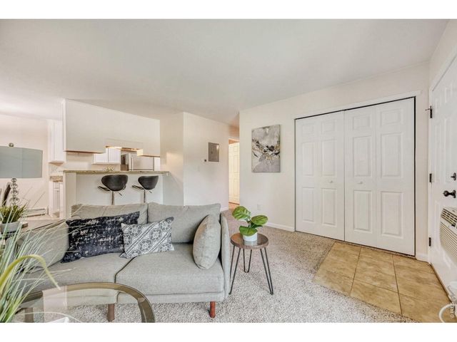 695 Manhattan Dr 14, Boulder, CO 80303