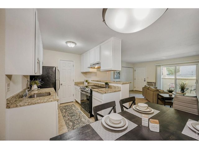 695 Manhattan Dr 14, Boulder, CO 80303