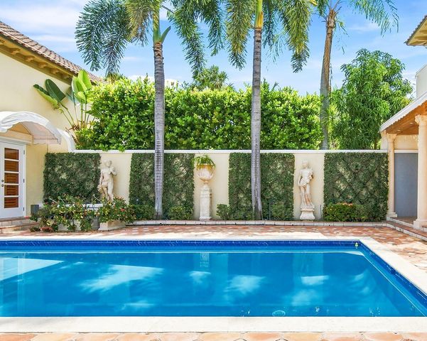 245 BRAZILIAN Avenue, Palm Beach, FL 33480