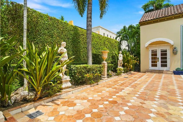 245 BRAZILIAN Avenue, Palm Beach, FL 33480