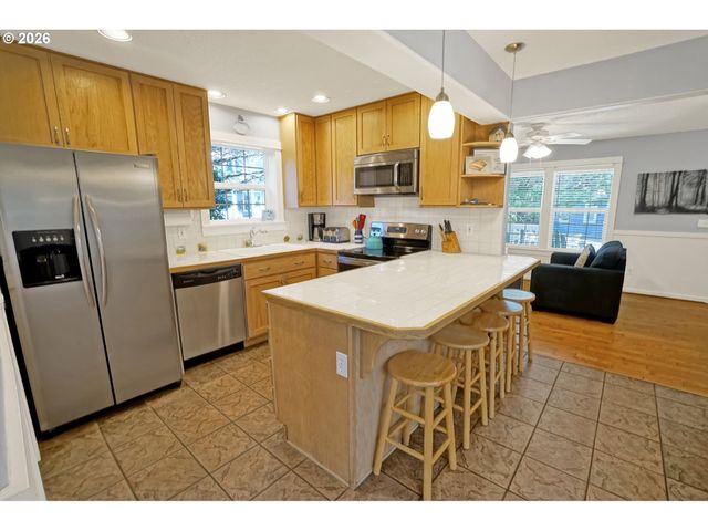 265 BUNCHBERRY Way, Depoe Bay, OR 97341
