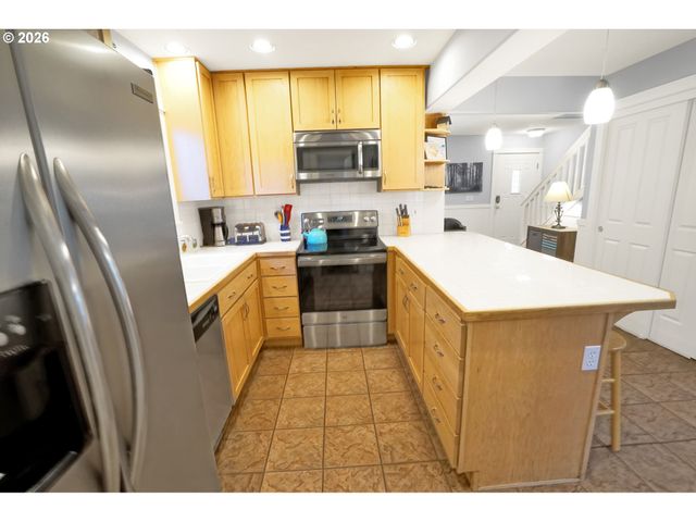 265 BUNCHBERRY Way, Depoe Bay, OR 97341