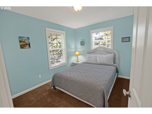 265 BUNCHBERRY Way, Depoe Bay, OR 97341