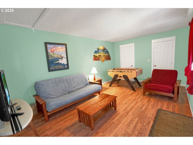265 BUNCHBERRY Way, Depoe Bay, OR 97341