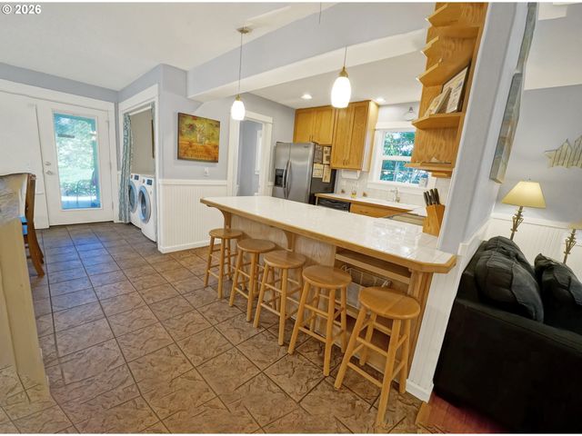 265 BUNCHBERRY Way, Depoe Bay, OR 97341