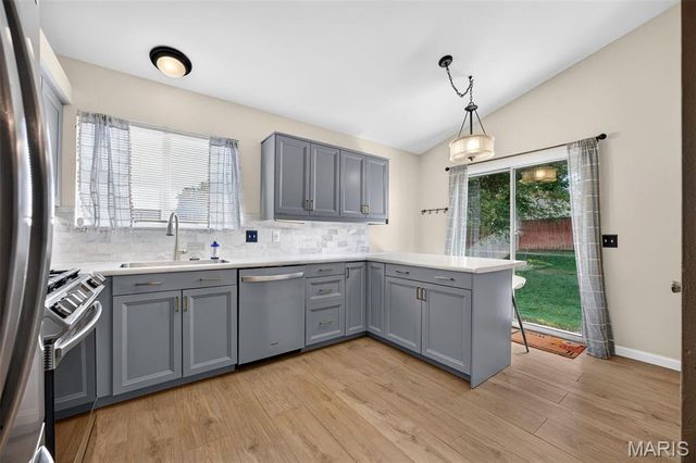 1281 Harvest Ridge Drive, St Charles, MO 63303